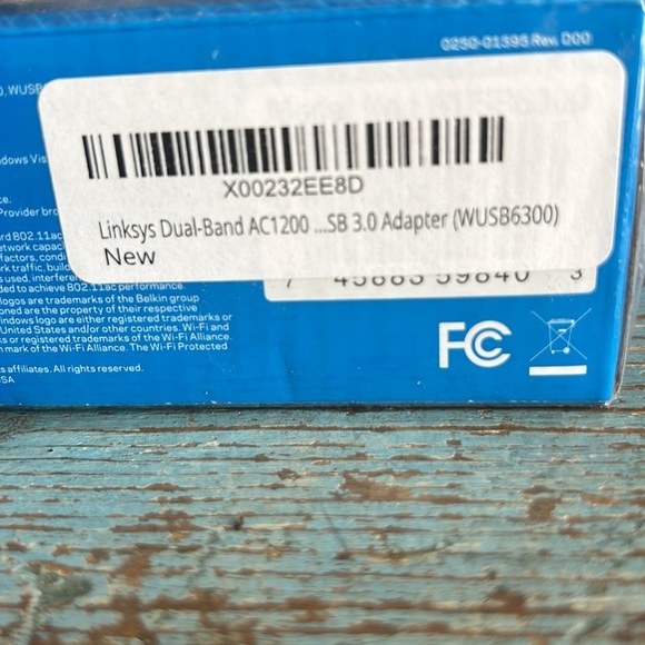 Linksys Dual-Band AC1200 WiFi 5 USB Adapter WUSB6300 - Picture 2 of 4